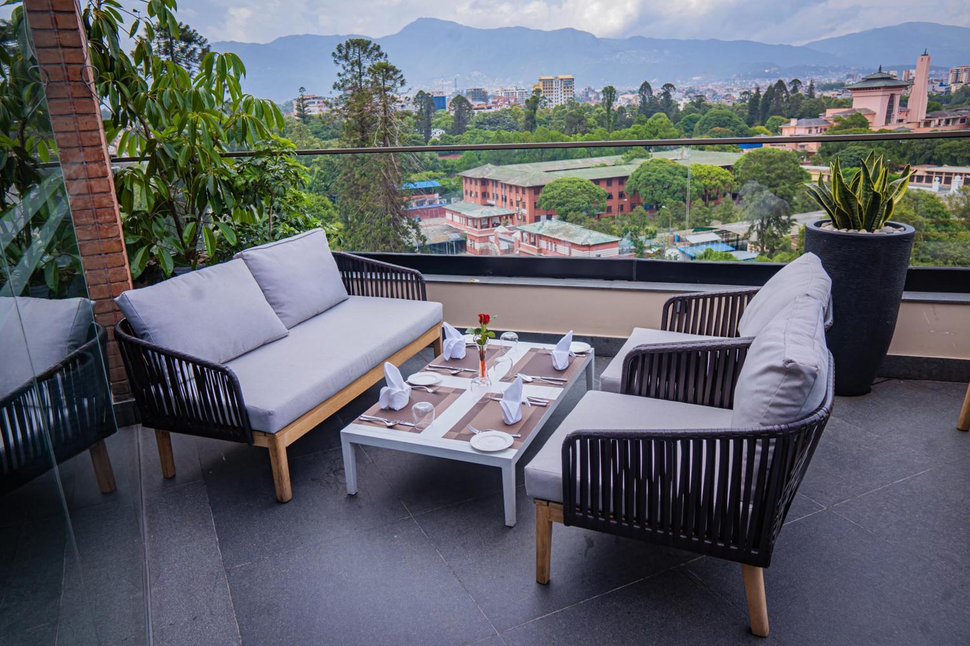 Hotel Barahi Kathmandu Luaran gambar